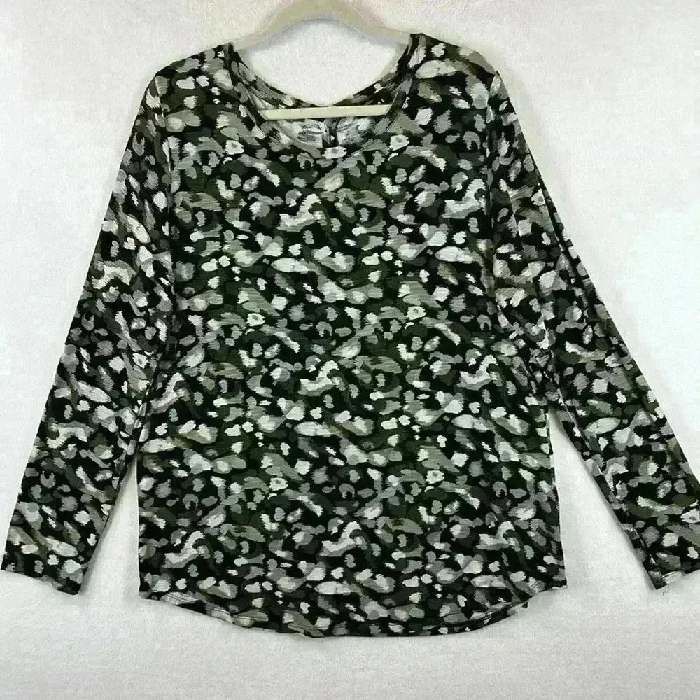Tribal Pullover Shirt Women’s Large Multi-Color Long Sleeves